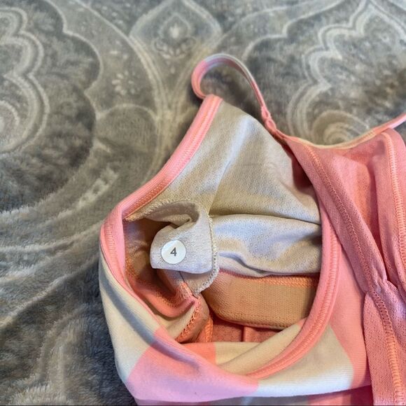 Lululemon tank top with built in sports bra - Picture 3 of 3
